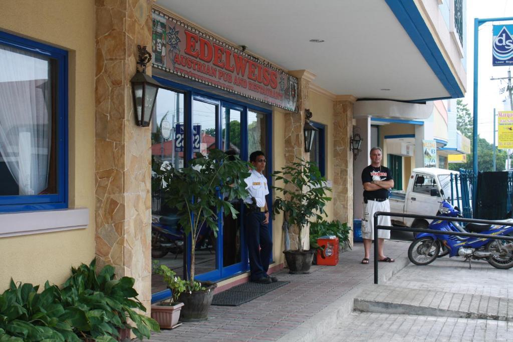 Dumaguete Springs Apartment Dumaguete City Exterior photo